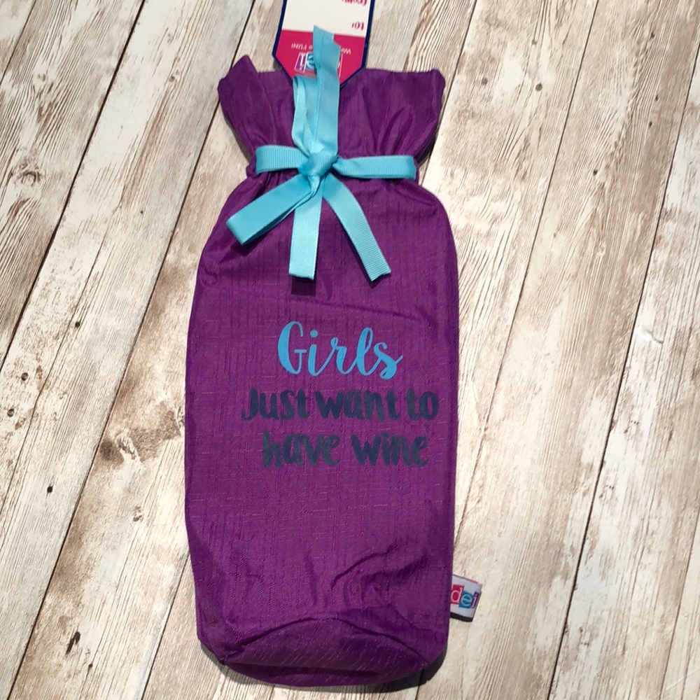 “Girls just want to have wine” fabric wine bottle gift bag - purple/pink - NWT
